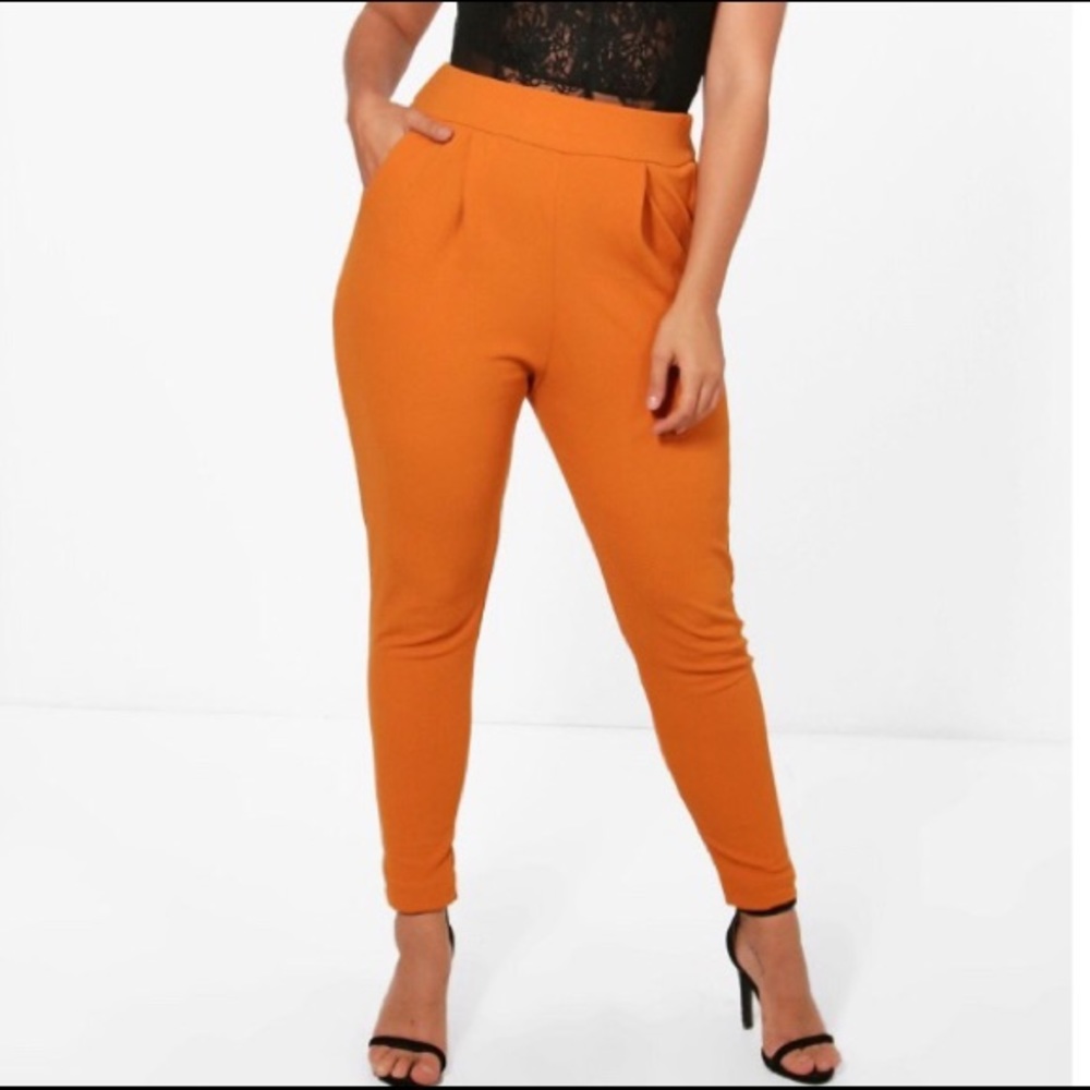 Boohoo Pleat front pants
